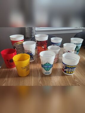 Lot Of Assorted Vintage Chicago- And Wisconsin-Themed Plastic Cups